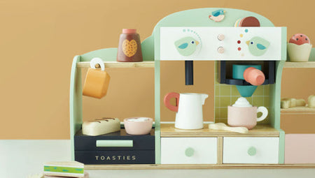 Toy Kitchens & Food